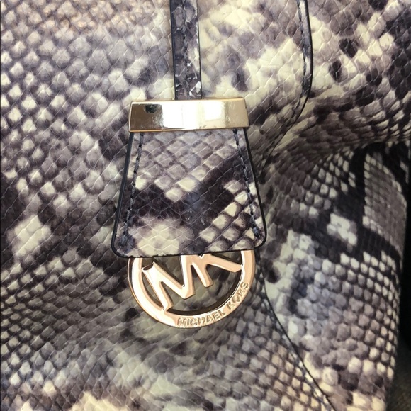 Michael Kors brown and cream snake style bag - Picture 4 of 8